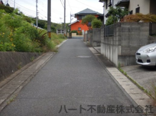 広江8丁目戸建の周辺|前面道路