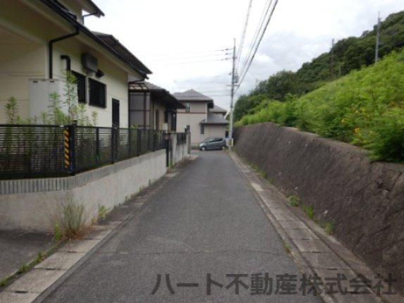 広江8丁目戸建の周辺|前面道路