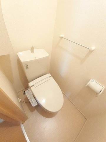 ミルト西新浜Ⅱのトイレ|清潔感のあるトイレです