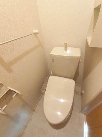 フランメゾン南沖洲Ａのトイレ|清潔感のあるトイレです
