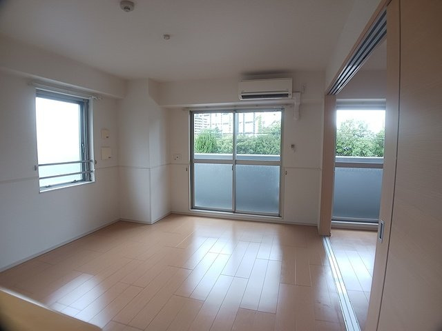 エアリーヒルズ芦屋の居間・リビング