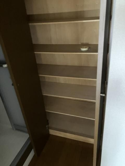 入谷サンハイツの収納