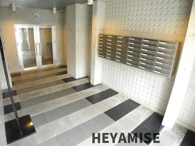 Jプレイス宝町のエントランス