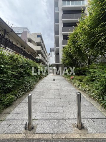 【エントランス】ガレリア　東新宿 