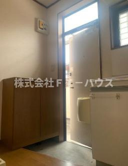 ハイツ石井の玄関