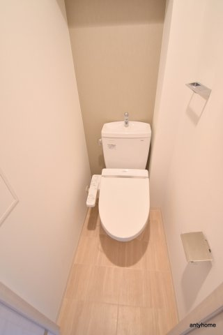 S-RESIDENCE江坂　仲介手数料無料のトイレ