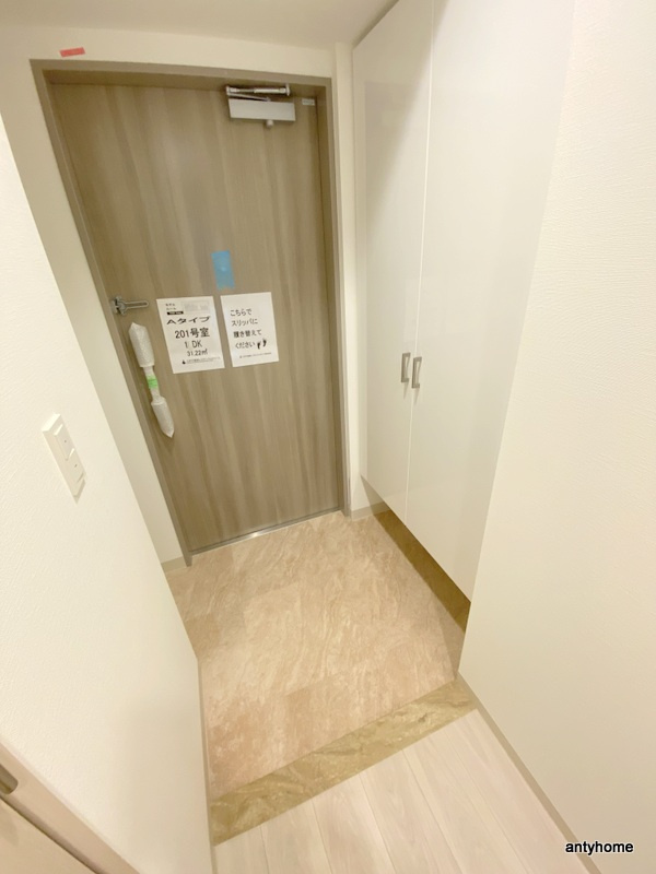 ジオエント新町　仲介手数料無料の玄関