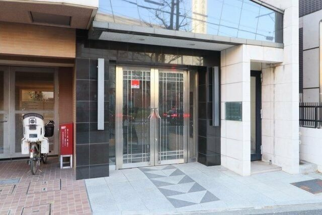 アヴィニティー品川戸越のエントランス