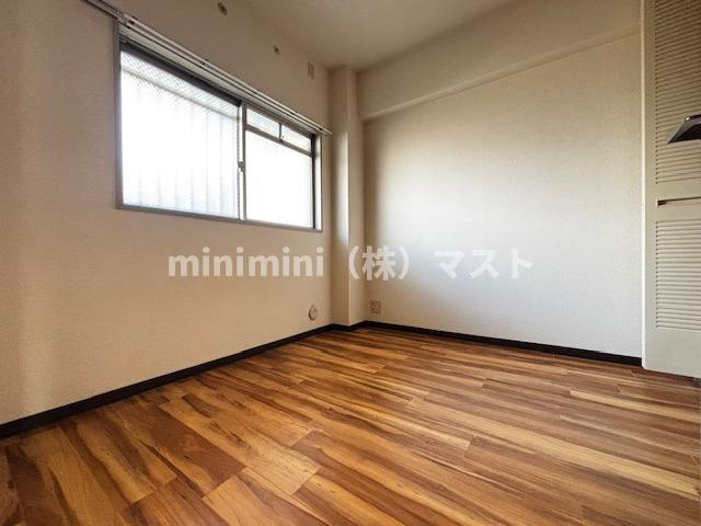 レジェロ住之江の洋室
