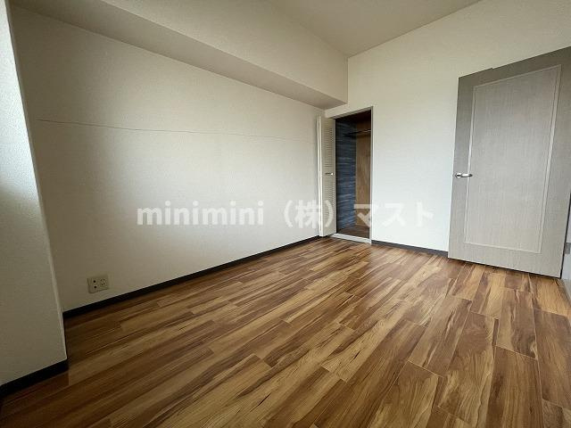 レジェロ住之江の洋室