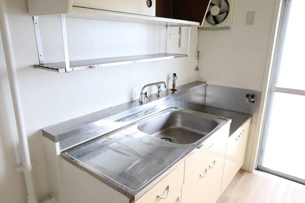 ビレッジハウス青木2号棟のキッチン|ビレッジハウスの同一物件・同一タイプの間取りの写真です