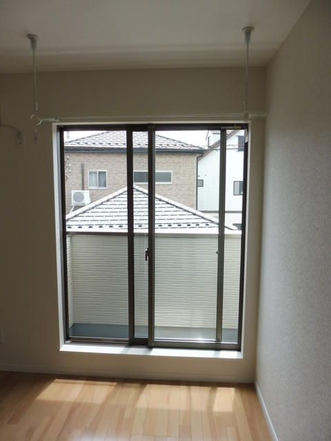 シャルム鳩ヶ谷のバルコニー
