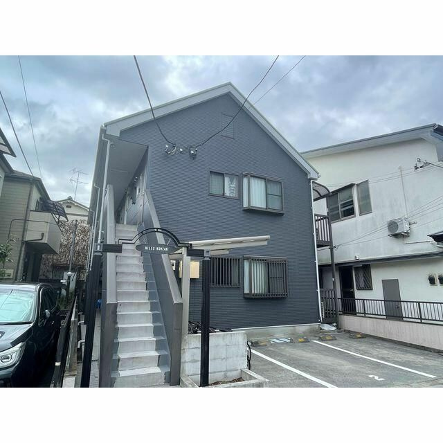 ヒルズ皇山の外観