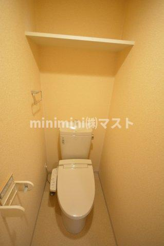 大阪市大正区三軒家東１丁目の賃貸マンションのトイレ