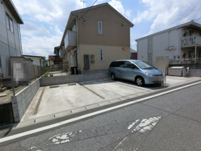 【駐車場】