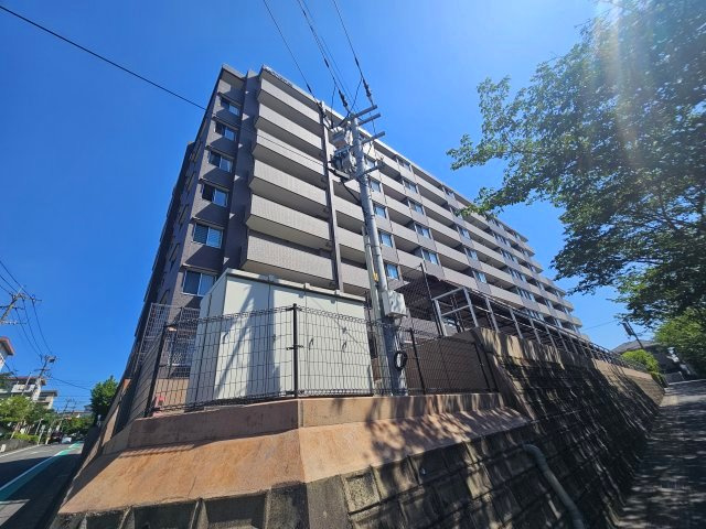 アルファステイツ紫原の外観|日当たり良好◎ 利便性の良い立地です。