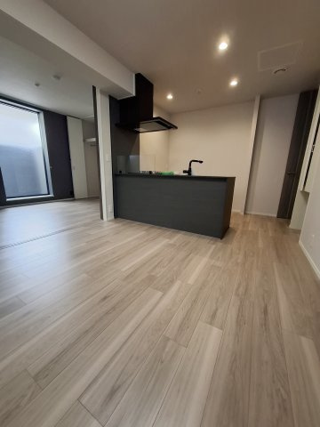 WING　TOWA　MAISONの居間・リビング