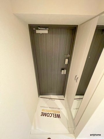 IBC Residence West　仲介手数料無料の玄関