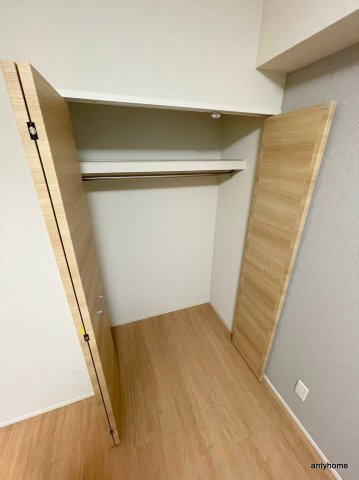 IBC Residence West　仲介手数料無料の収納