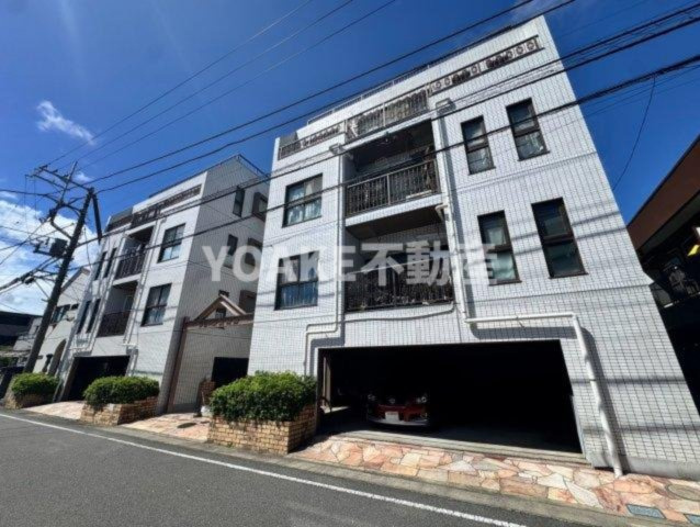 ラセーヌ東林間Ａの外観