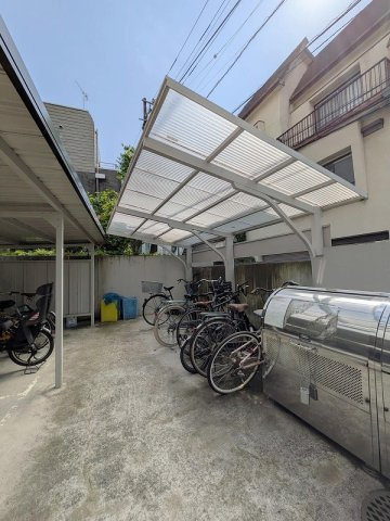 メゾン代々木の駐輪場