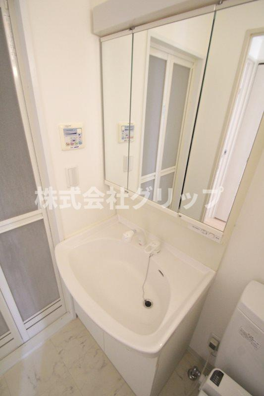 グランフォース横浜関内の独立洗面台