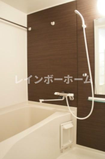 リブリ・シャイニング レイ広尾の浴室