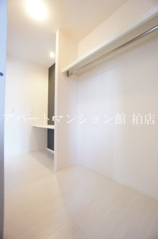 フェリス酒井根　Ⅰ の収納