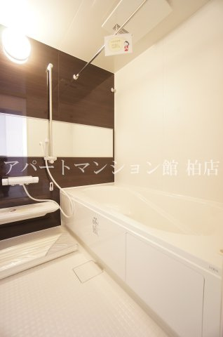 フェリス酒井根　Ⅰ の浴室
