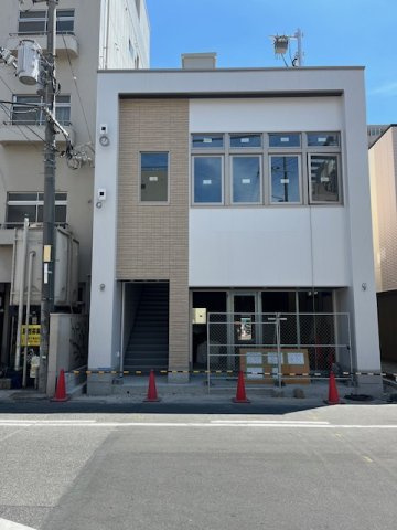 ジャストビル平和町の外観
