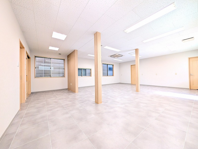 ２４０ＢＬＤＧ.（ニシオビル）のロビー