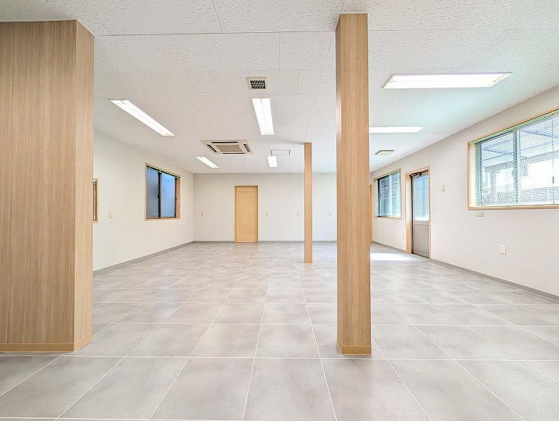 ２４０ＢＬＤＧ.（ニシオビル）のロビー