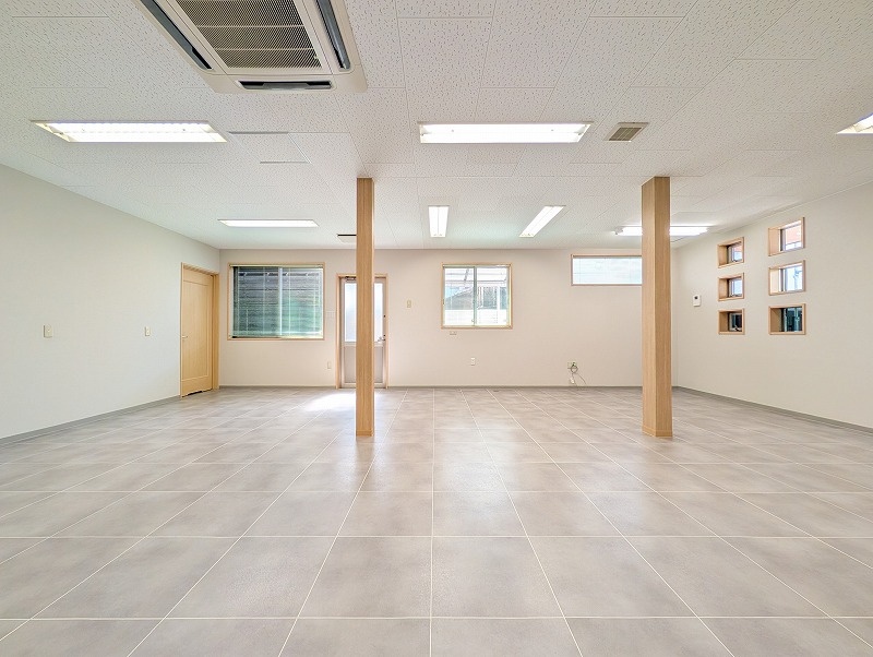 ２４０ＢＬＤＧ.（ニシオビル）のロビー