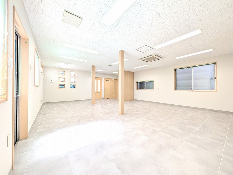 ２４０ＢＬＤＧ.（ニシオビル）のロビー