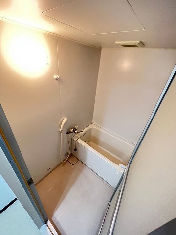 尼崎市南塚口町１丁目の賃貸マンションの浴室