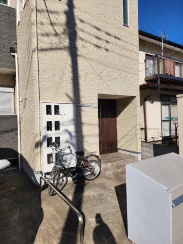 RIZEST Kオークスの駐車場
