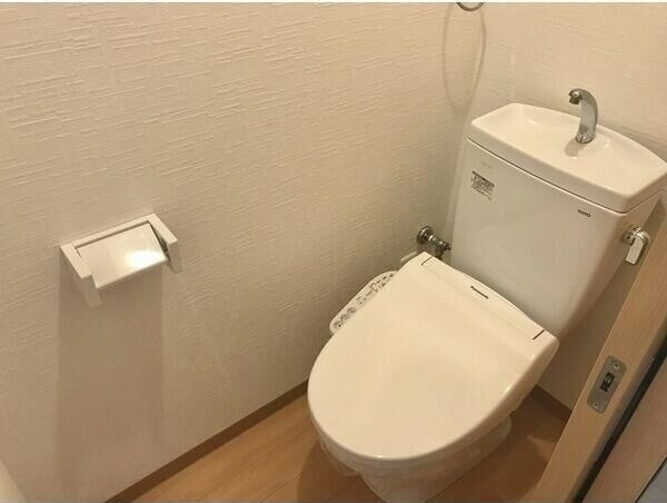 A・City港陽のトイレ