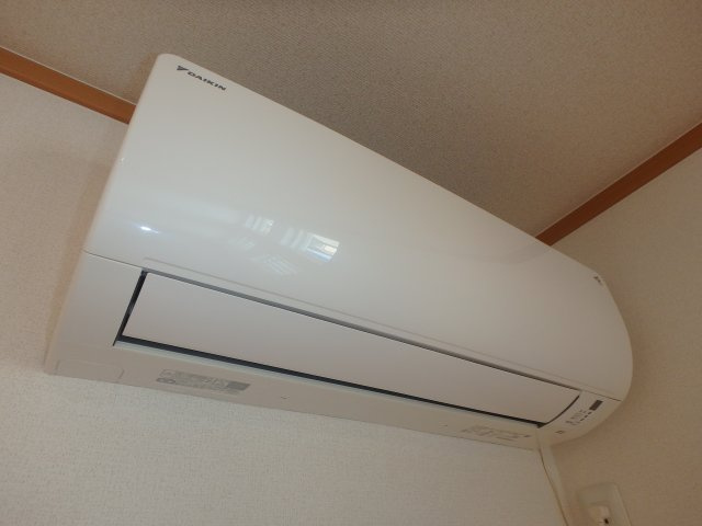 グランパレＫ Aの設備|総社市井手　グランパレＫ　1LDＫ　北洋室エアコン