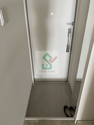 フェリーチェ榎町の玄関