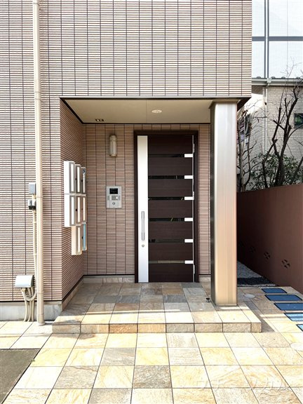 グリーン・フロッグ・ガーデン　タナカのエントランス