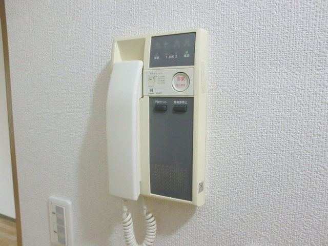 フォレスト小岩のセキュリティ|インターホン付いてます。