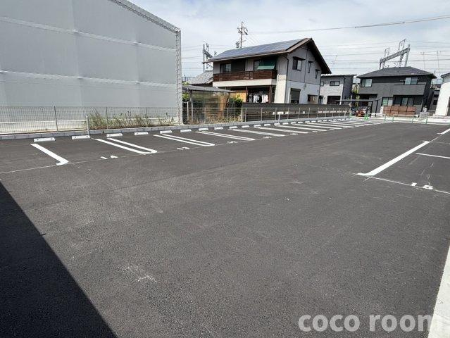 D crest 高柳の駐車場