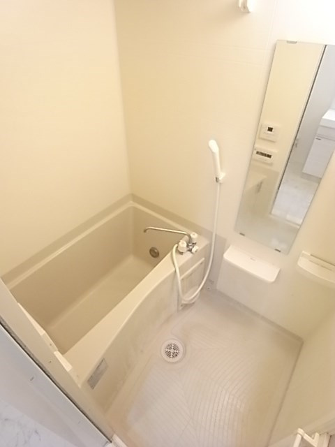 尼崎市昭和南通３丁目の賃貸マンションの浴室