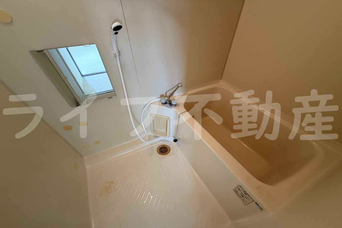 エンゼルハイツ喜里川の浴室|ゆったり過ごせるお風呂です