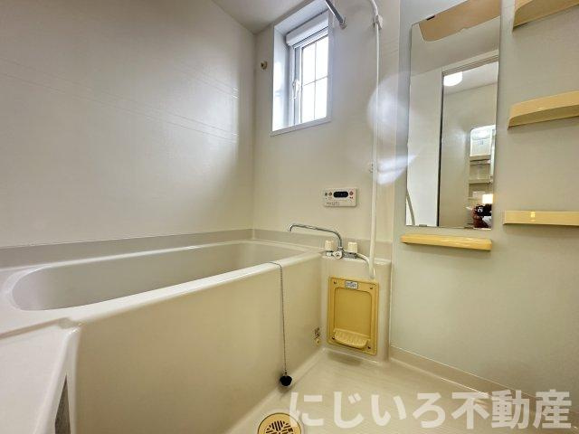 ハッピネスハウスBの浴室