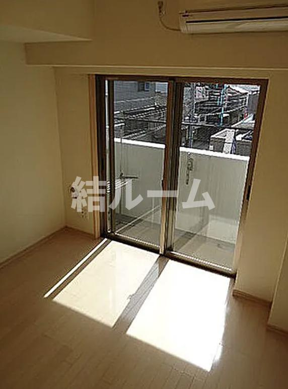 荒川区東日暮里６丁目の賃貸マンションの居間・リビング
