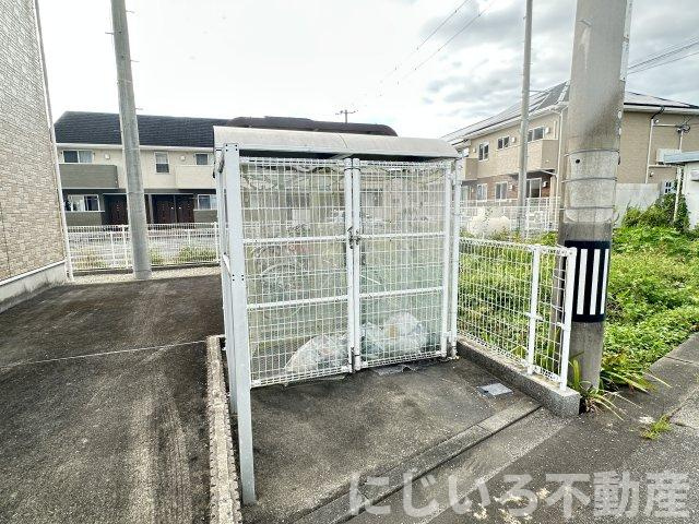 アルカンシエルの駐車場