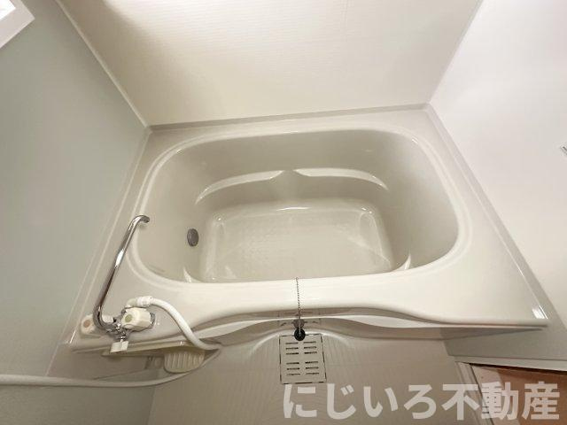 ジュネスBの浴室