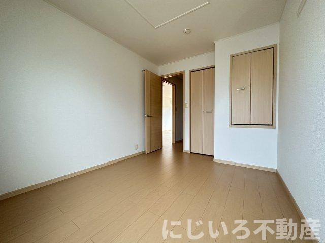 ジュネスBの居間・リビング