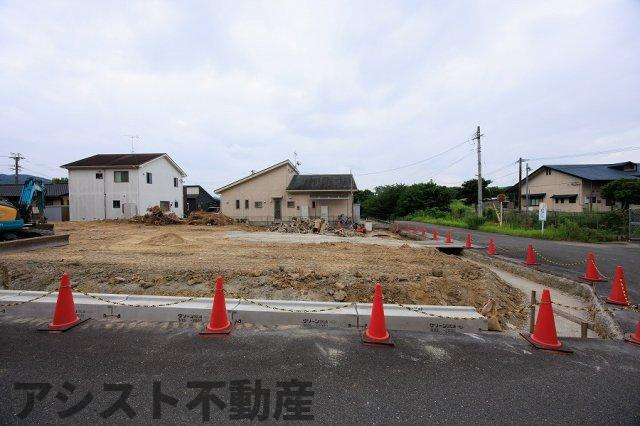 サンコート 飯塚市有安の前面道路含む現地写真|前面道路含む現地写真です